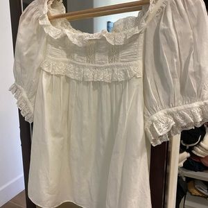 NWOT. Never worn Doen Frances top in white.